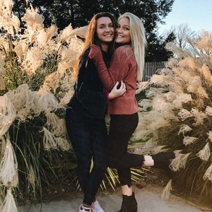 Meet your Posher, Macie